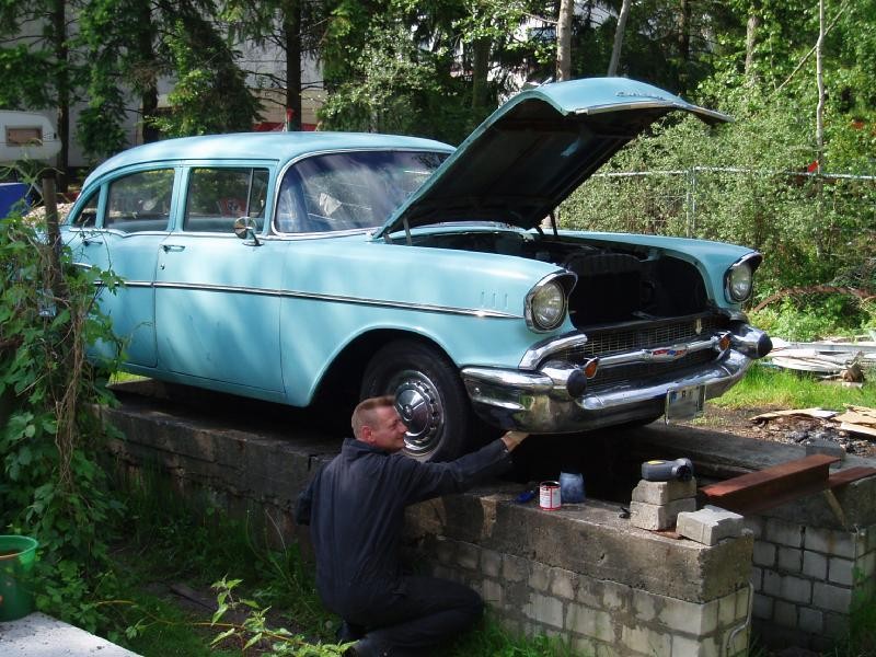Chevy 57: Arbeiten am Fahrwerk